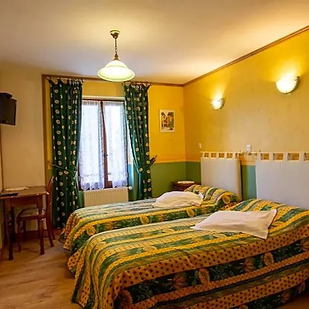 Bed and breakfast Et Table D'hotes - Domaine De Bardenat 3*